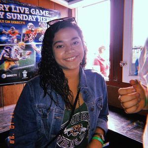 Meet your Posher, Halle